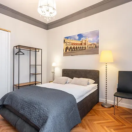 Vintage Bracka Apartment-2